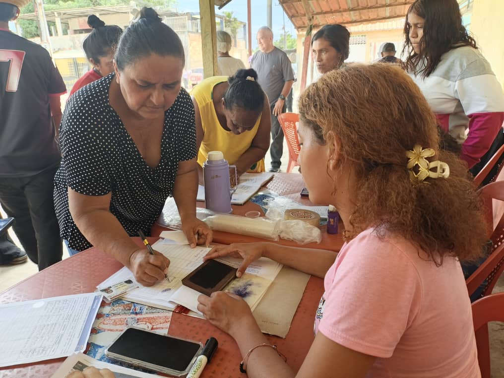 Maracaibo eligió 190 voceros de comisiones electorales para renovar consejos comunales en el municipio