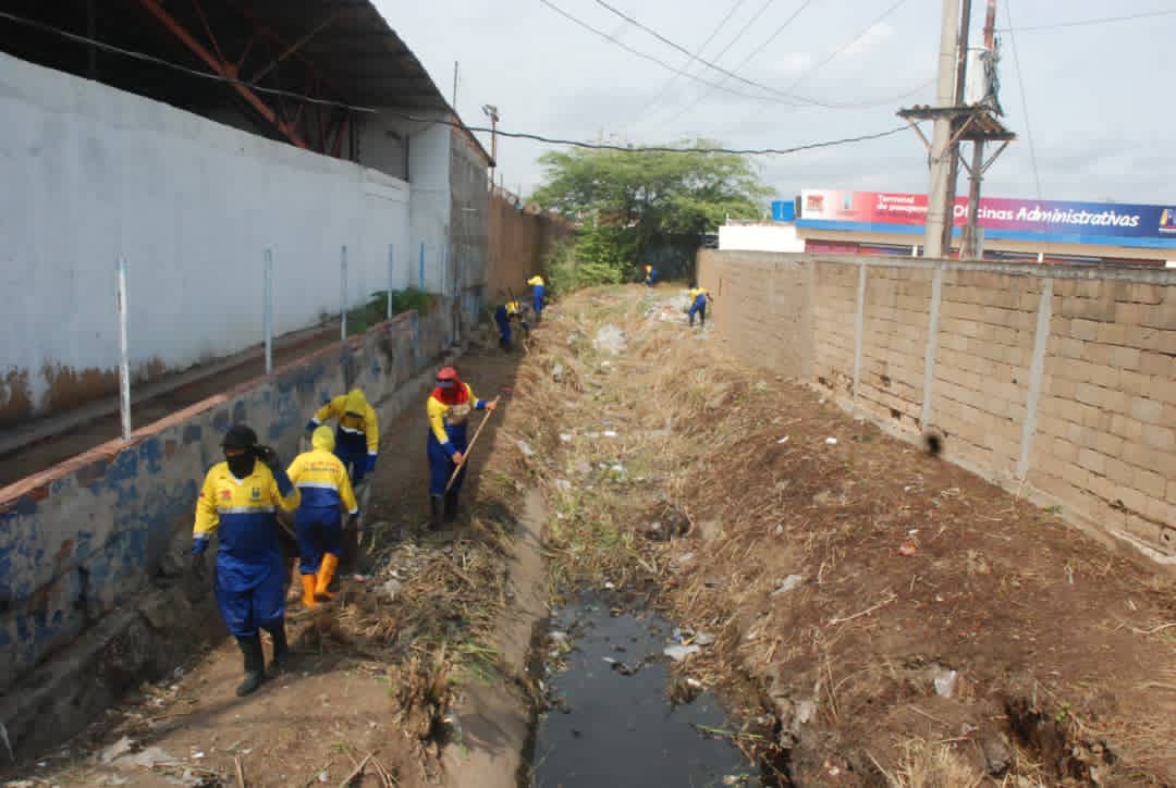 Sin novedad cañadas de Maracaibo tras el paso de la Onda Tropical N° 40