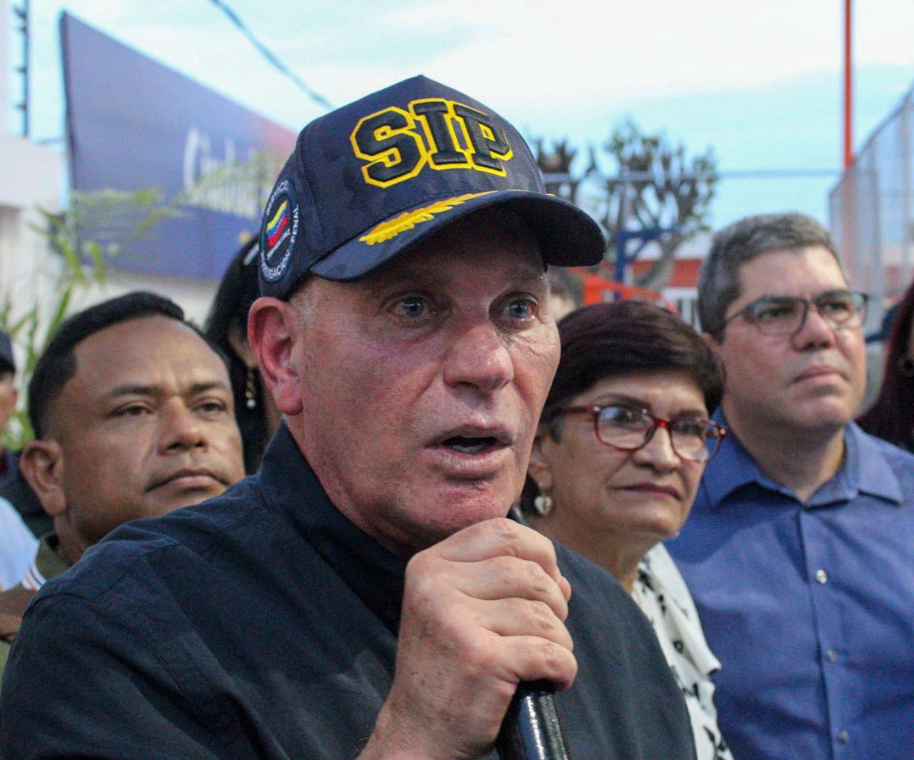 Alcalde Di Martino: «En revolución todo va a asambleas y las comunidades deciden»