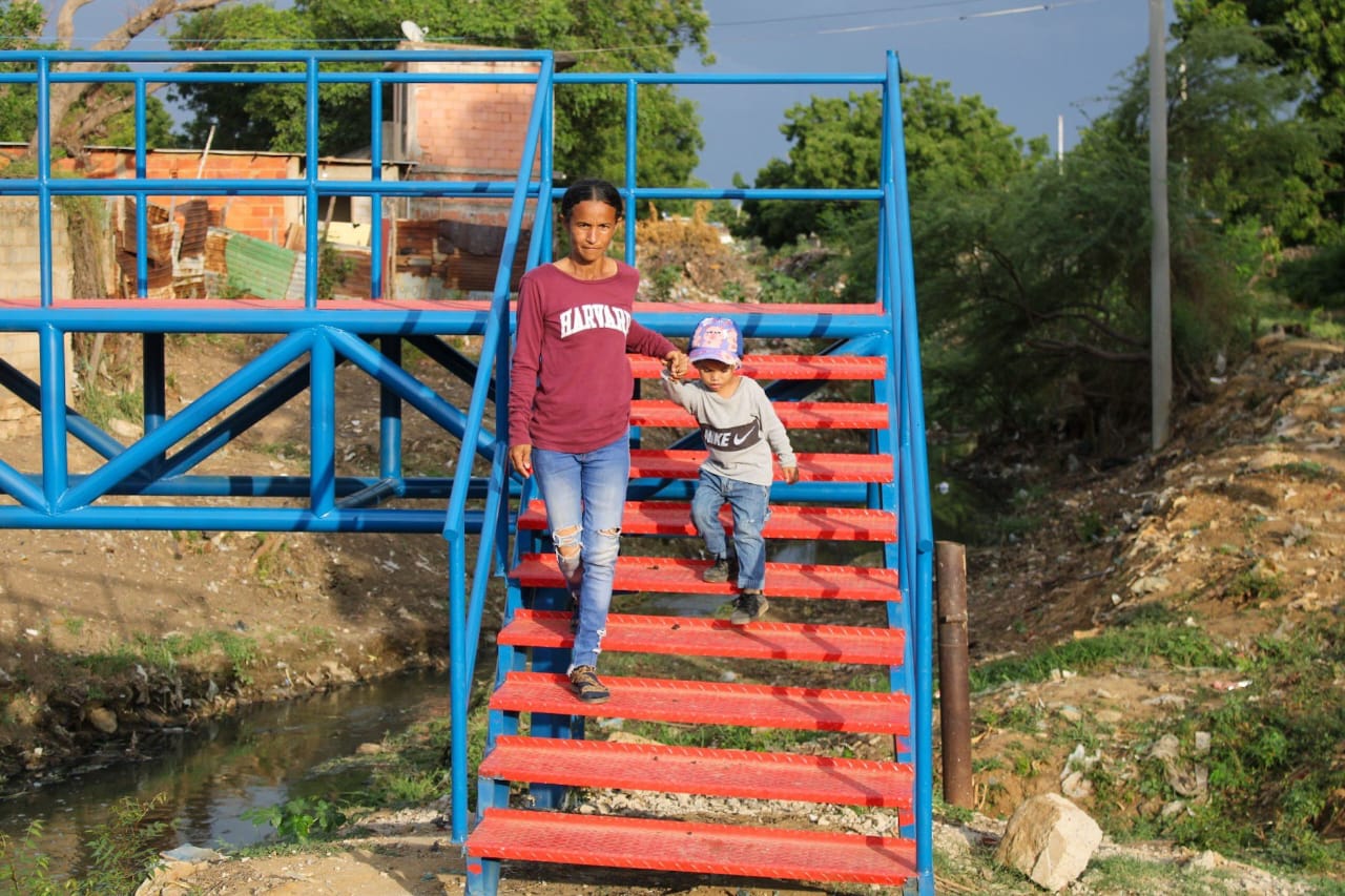 Alcalde Di Martino reconstruyó y entregó puente peatonal San Rafael tras más de 20 años de abandon