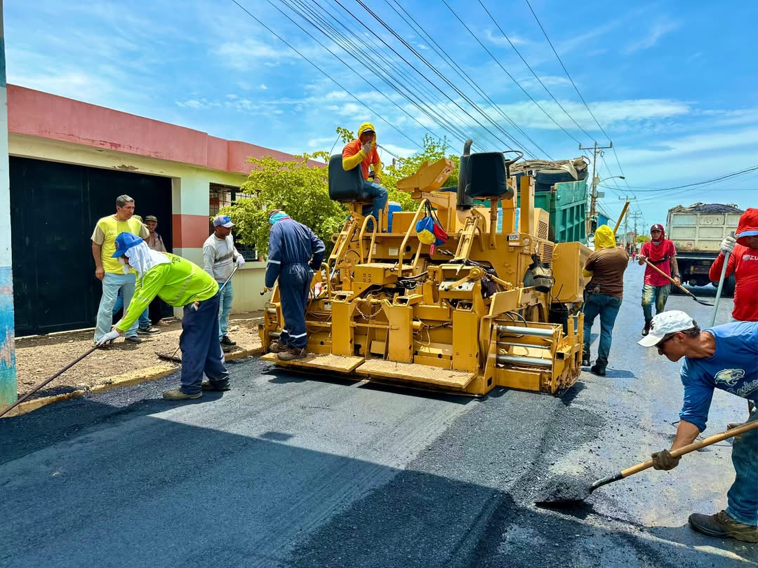 Plan Estadal de Asfaltado llega a El Soler, en San Francisco, con la colocación de 5.500 toneladas de asfalto