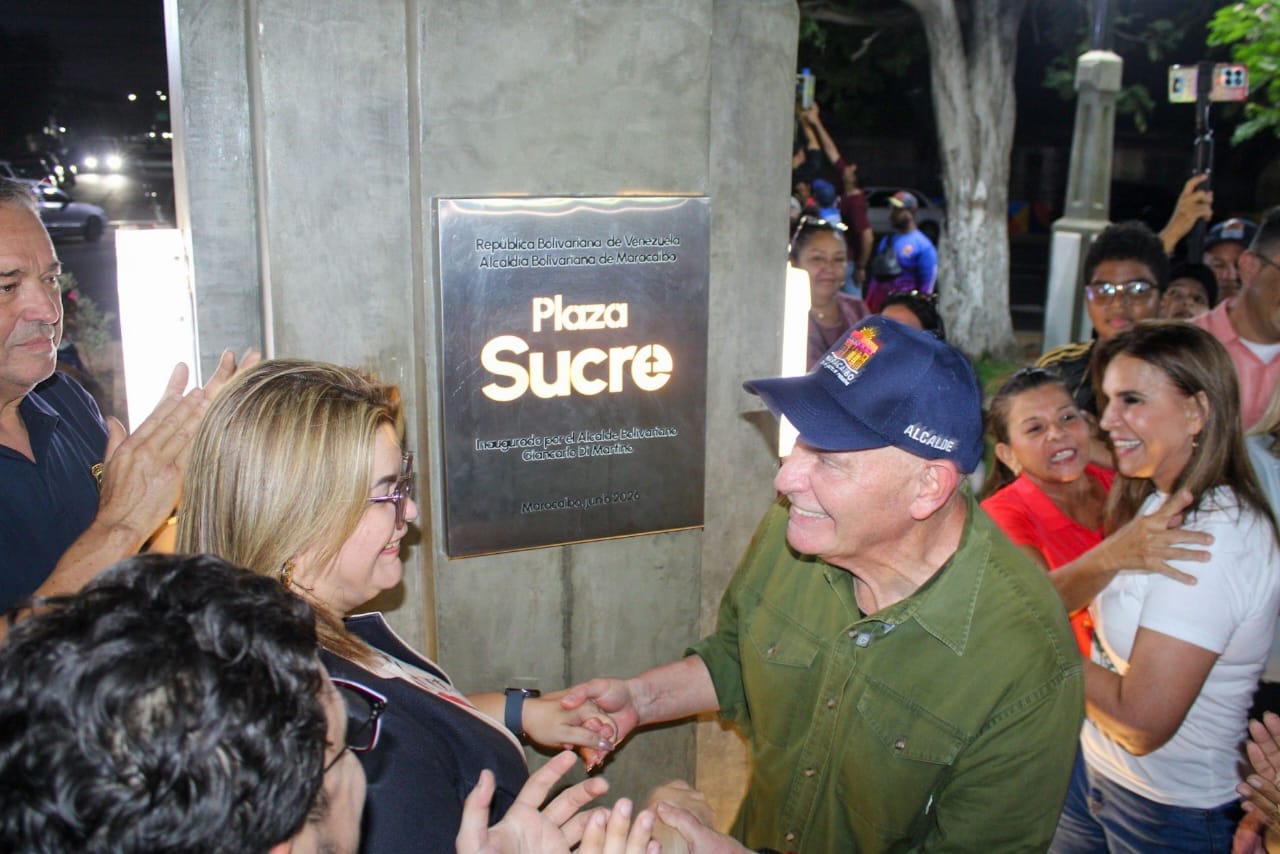 Alcalde Di Martino: «La plaza «Sucre» la recuperamos de los escombros