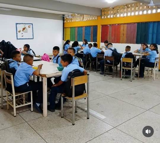 Liceo José María Antúnez inicia año escolar con sistema eléctrico completamente rehabilitado