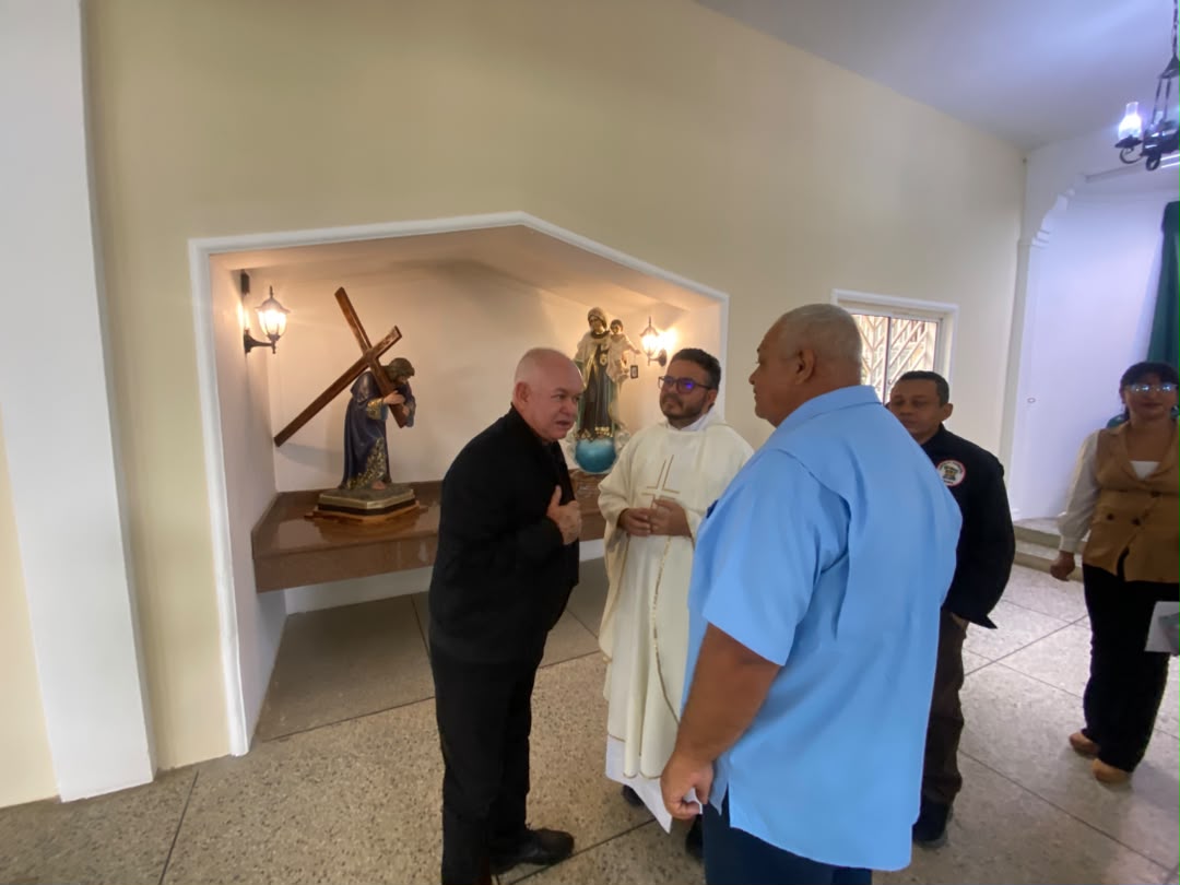Alcalde Edgar Labarca entrega rehabilitada la iglesia Inmaculada Concepción de Carrasquero, en Mara
