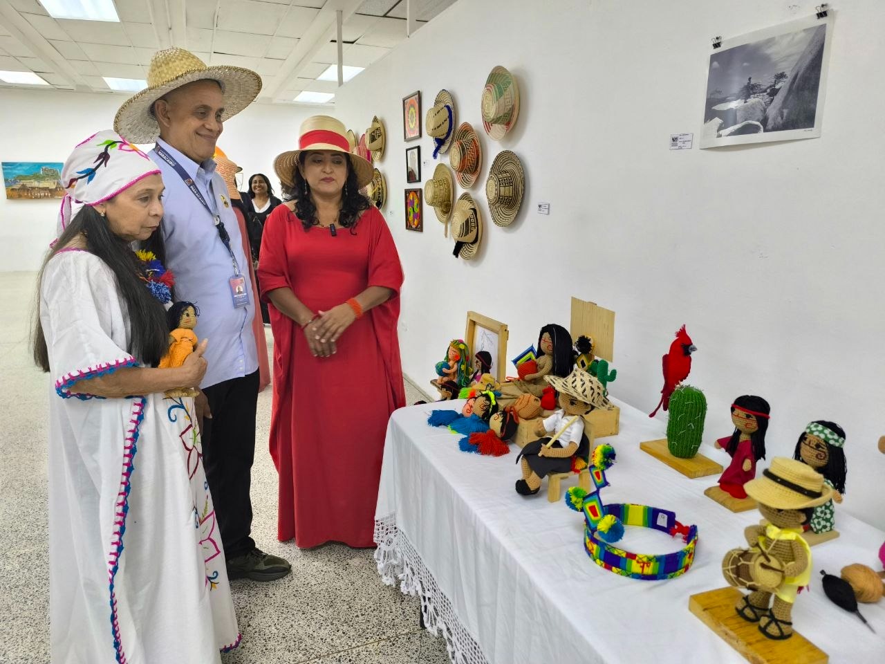 Alcaldía de Maracaibo inauguró exposición colectiva «Sa’nasia Waleker: El arte de la araña»