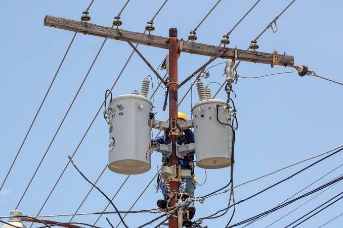 Plan Cayapa instala cinco nuevos transformadores en comunidades de Maracaibo
