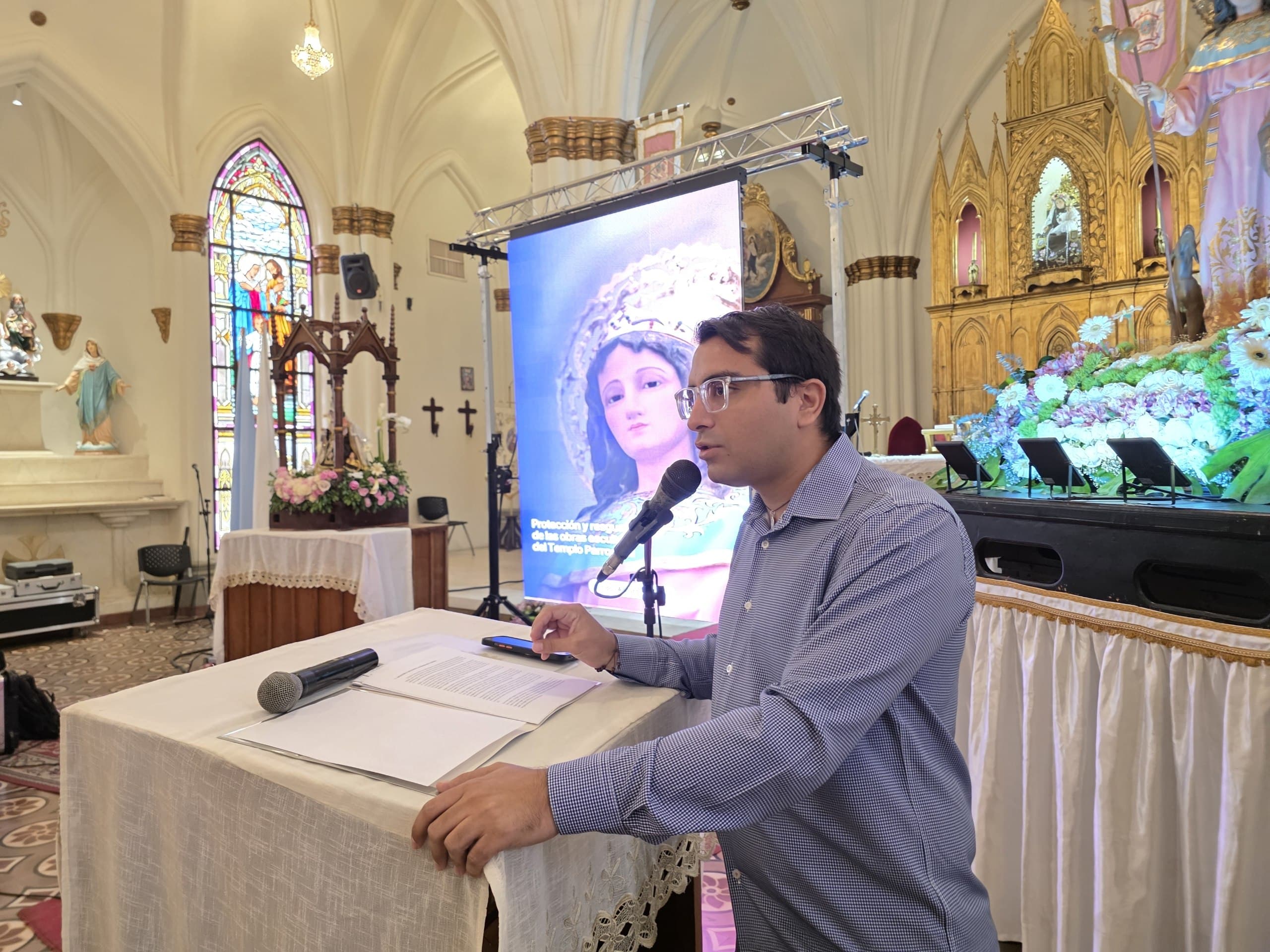 Realizada la conferencia “San Rafael: Legado de fe y patrimonio”, en honor al Patrono de El Moján