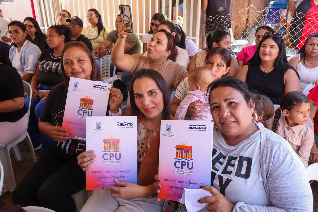Alcaldía de Maracaibo otorgó más de 50 títulos de propiedad en Los Modines